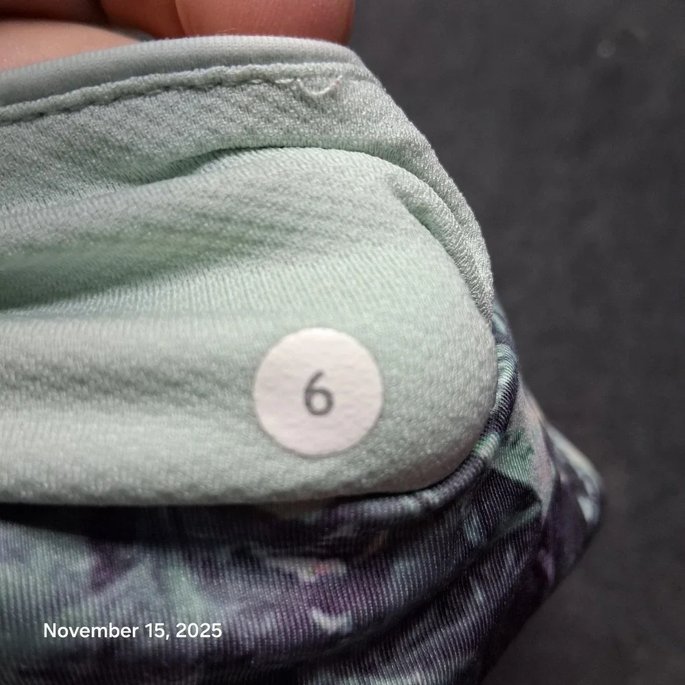Lululemon‎ Inspire Tight II Full On Luxtreme Mesh Iridescent Multi Size 6 W5G73S
